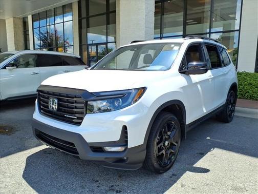 Platinum White Pearl 2024 Honda Passport Black Edition