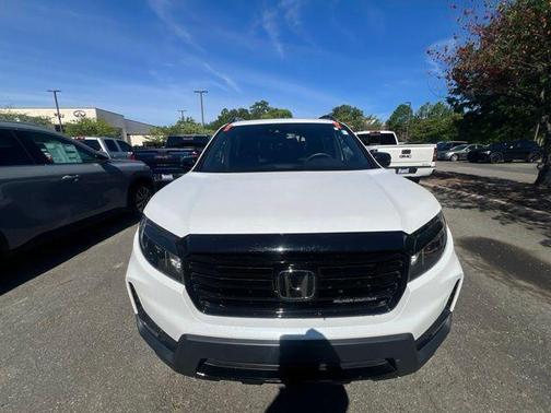 Platinum White Pearl 2024 Honda Passport Black Edition