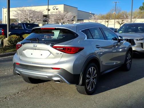 2019 INFINITI QX30 Luxe