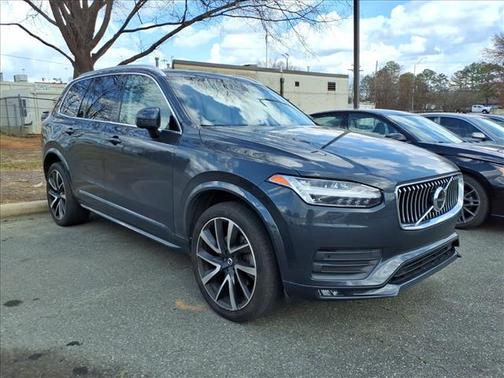 2022 Volvo XC90 T6 Momentum 6 Passenger