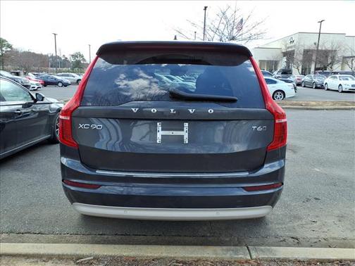 2022 Volvo XC90 T6 Momentum 6 Passenger