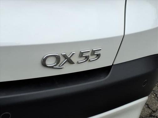Radiant White 2025 INFINITI QX55 SENSORY
