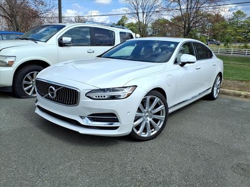 2018 Volvo S90 Recharge Plug-In Hybrid T8 Inscription