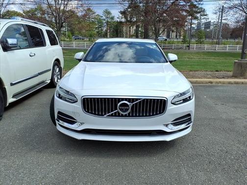 2018 Volvo S90 Recharge Plug-In Hybrid T8 Inscription