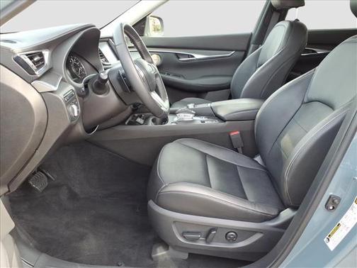 2025 INFINITI QX50 Luxe