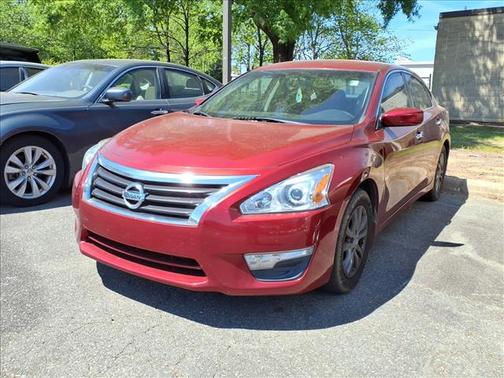 Cayenne Red 2015 Nissan Altima 2.5 S
