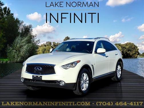 2017 INFINITI QX70 Base