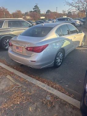 2015 INFINITI Q50 Premium