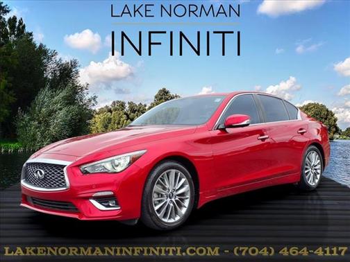 2022 INFINITI Q50 LUXE