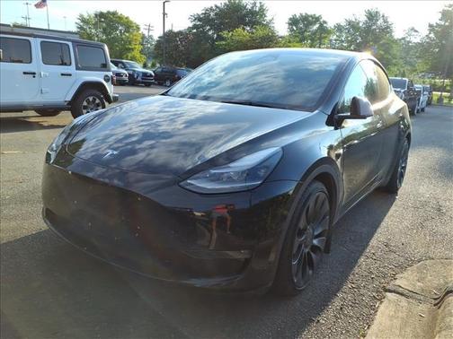 Black 2022 Tesla Model Y Performance