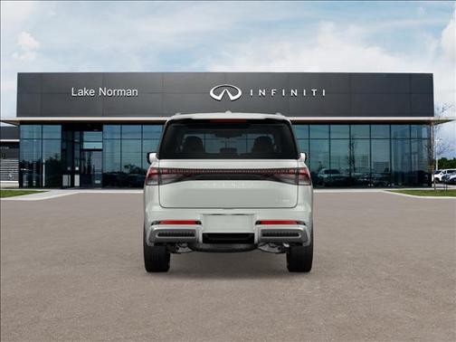 Radiant White 2026 INFINITI QX80 Luxe