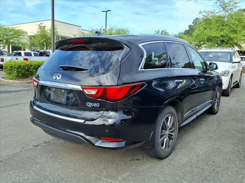 Black 2017 INFINITI QX60 Base