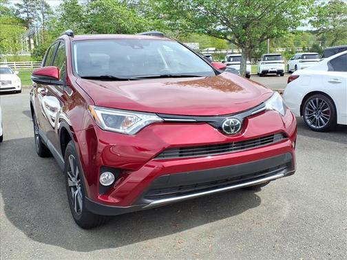 Pearl 2018 Toyota RAV4 XLE