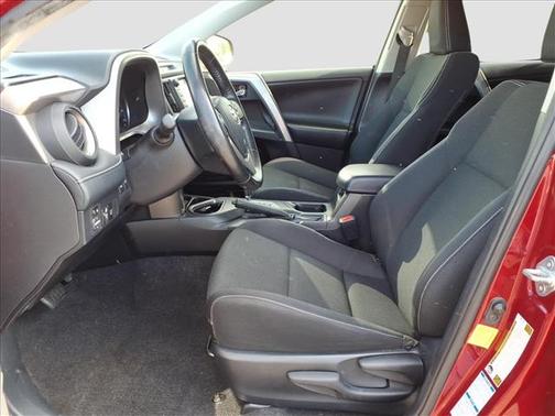 Pearl 2018 Toyota RAV4 XLE