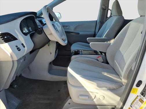 2012 Toyota Sienna LE