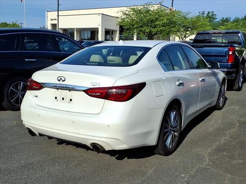 White 2018 INFINITI Q50 3.0t LUXE