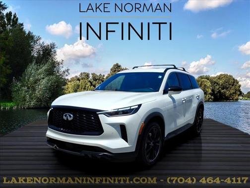 Majestic White 2025 INFINITI QX60 Luxe