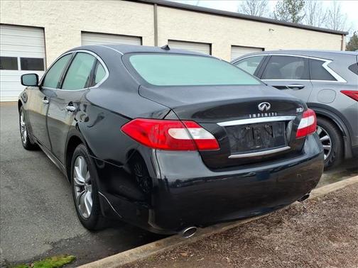 2011 INFINITI M37x Base