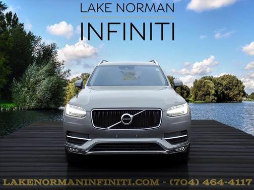 2016 Volvo XC90 T6 Momentum