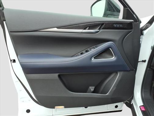Rad Wht 2026 INFINITI QX60 SPORT
