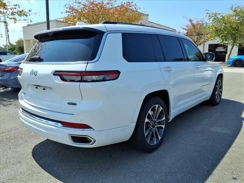 2022 Jeep Grand Cherokee L Overland