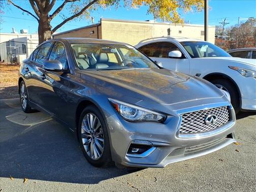2023 INFINITI Q50 LUXE