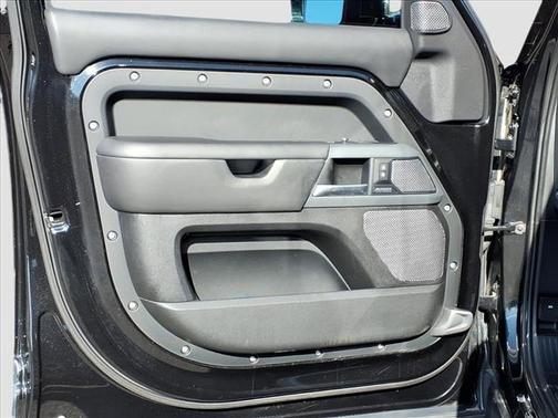 2021 Land Rover Defender 110 X