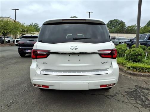 Moonstone White 2024 INFINITI QX80 SENSORY