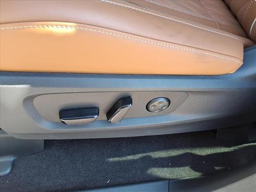 2t Rad Wht 2027 INFINITI QX60 AUTOGRAPH