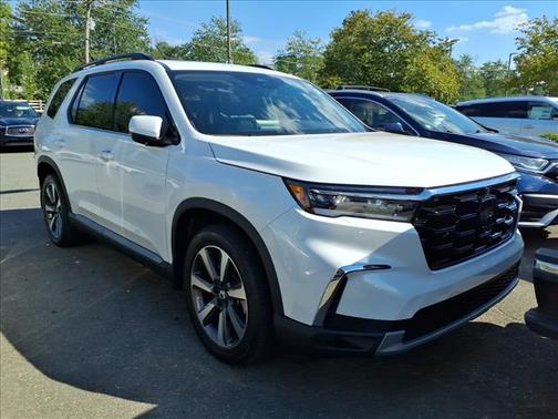 Platinum White Pearl 2025 Honda Pilot Elite