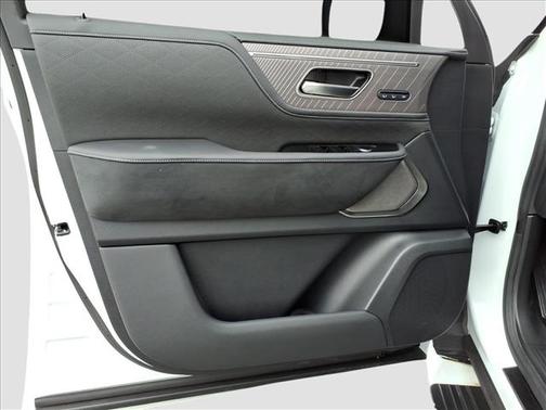 2025 INFINITI QX80 AUTOGRAPH