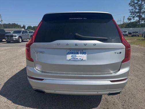 2020 Volvo XC90 T6 Momentum