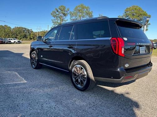 2025 Ford Expedition King Ranch