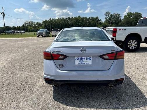 2024 Nissan Altima SR FWD