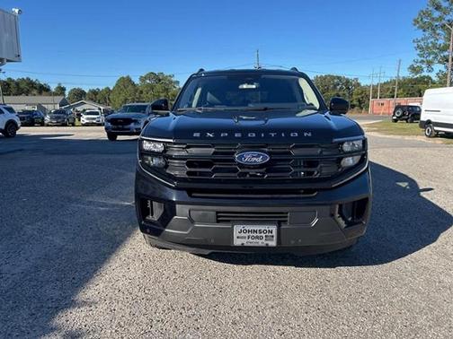 2025 Ford Expedition Max Active 4x4
