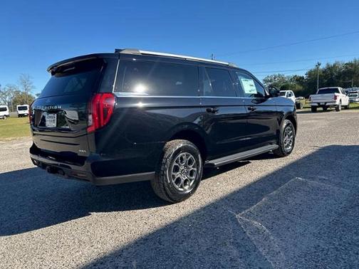 2025 Ford Expedition Max Active 4x4