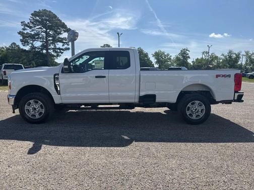 2025 Ford F-350 XLT