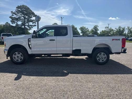 2025 Ford F-350 XLT