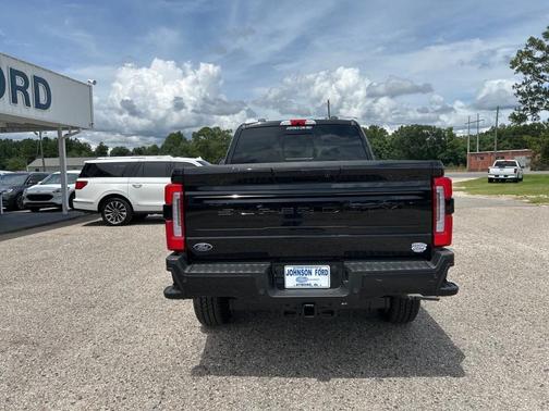 2025 Ford F-250 Platinum