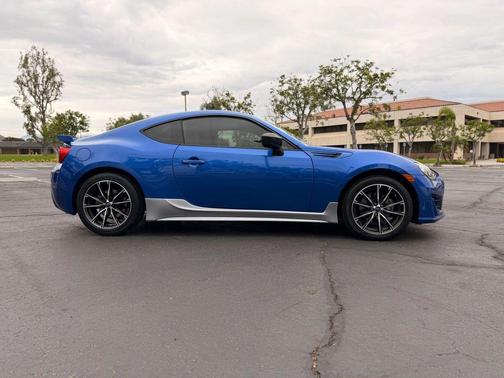 WR Blue Pearl 2017 Subaru BRZ Limited