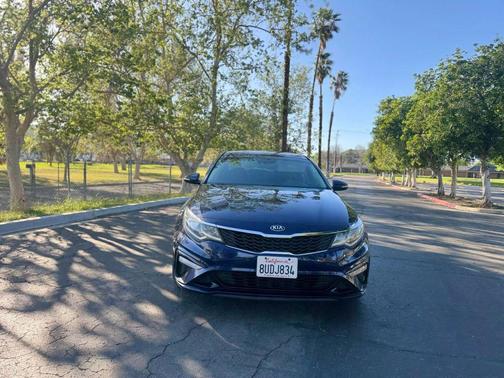 Snow White Pearl 2019 Kia Optima LX