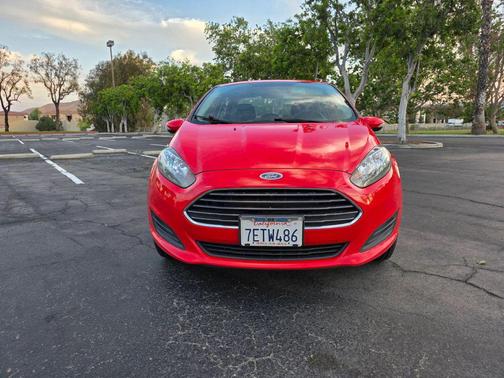 Red 2014 Ford Fiesta SE