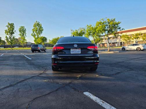 Black 2017 Volkswagen Jetta 1.8T SEL