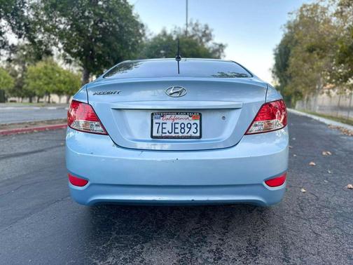 Clearwater Blue Metallic 2014 Hyundai Accent SE