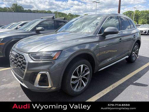Daytona Gray Pearl Effect 2022 Audi Q5 45 S line Premium