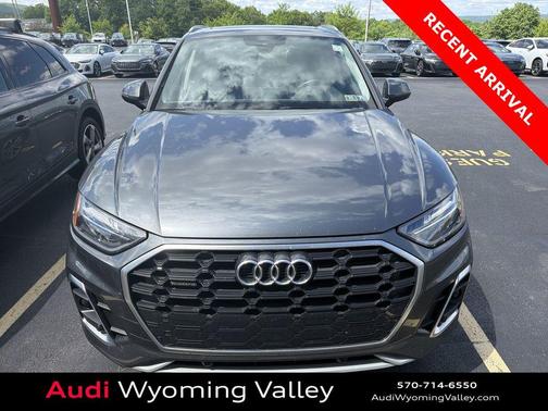 Daytona Gray Pearl Effect 2022 Audi Q5 45 S line Premium