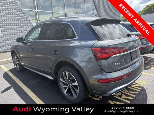 Daytona Gray Pearl Effect 2022 Audi Q5 45 S line Premium