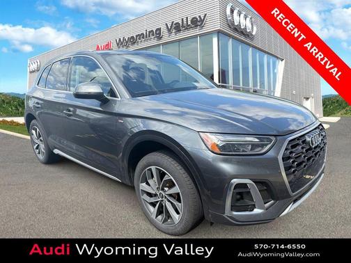 Daytona Gray Pearl Effect 2022 Audi Q5 45 S line Premium