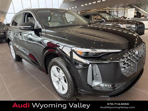 2025 Audi Q5 Premium TFSI quattro S tronic