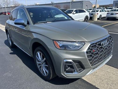 2025 Audi SQ5 3.0T Premium Plus